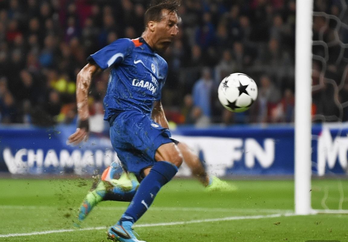 欧冠巅峰对决：巴萨与尤文战术交锋解析(图3)